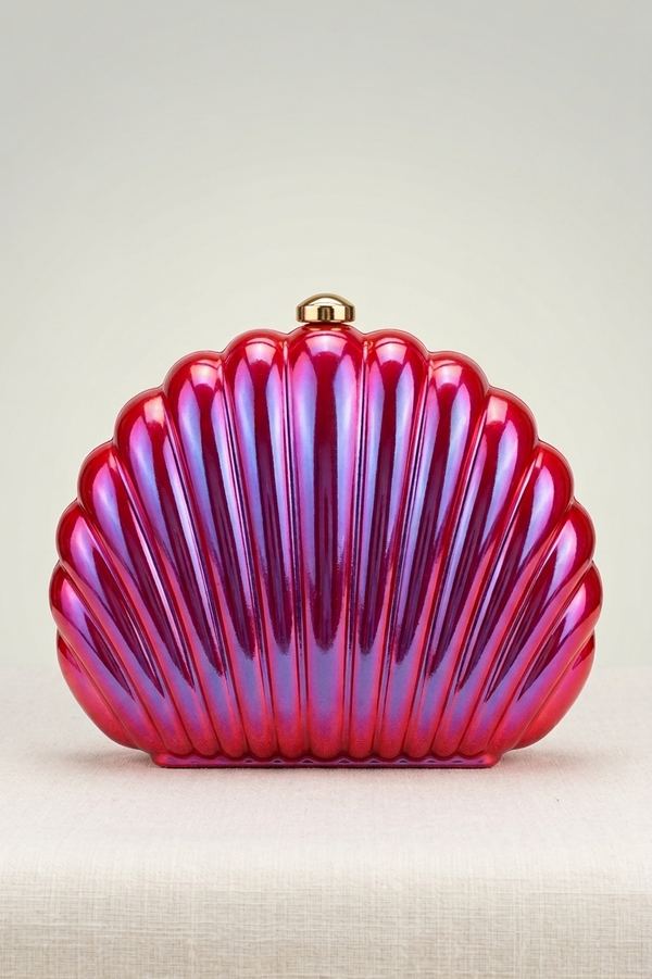 The Sirena Clutch